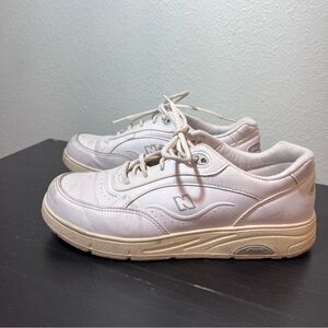 New Balance 928 White Leather Walking Shoes Rollbar Stability Sneakers Women's 9